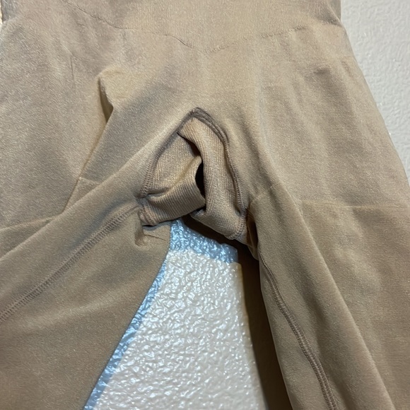 SPANX | High Power Mid Thigh Shapewear | Nude | Medium - Picture 2 of 7